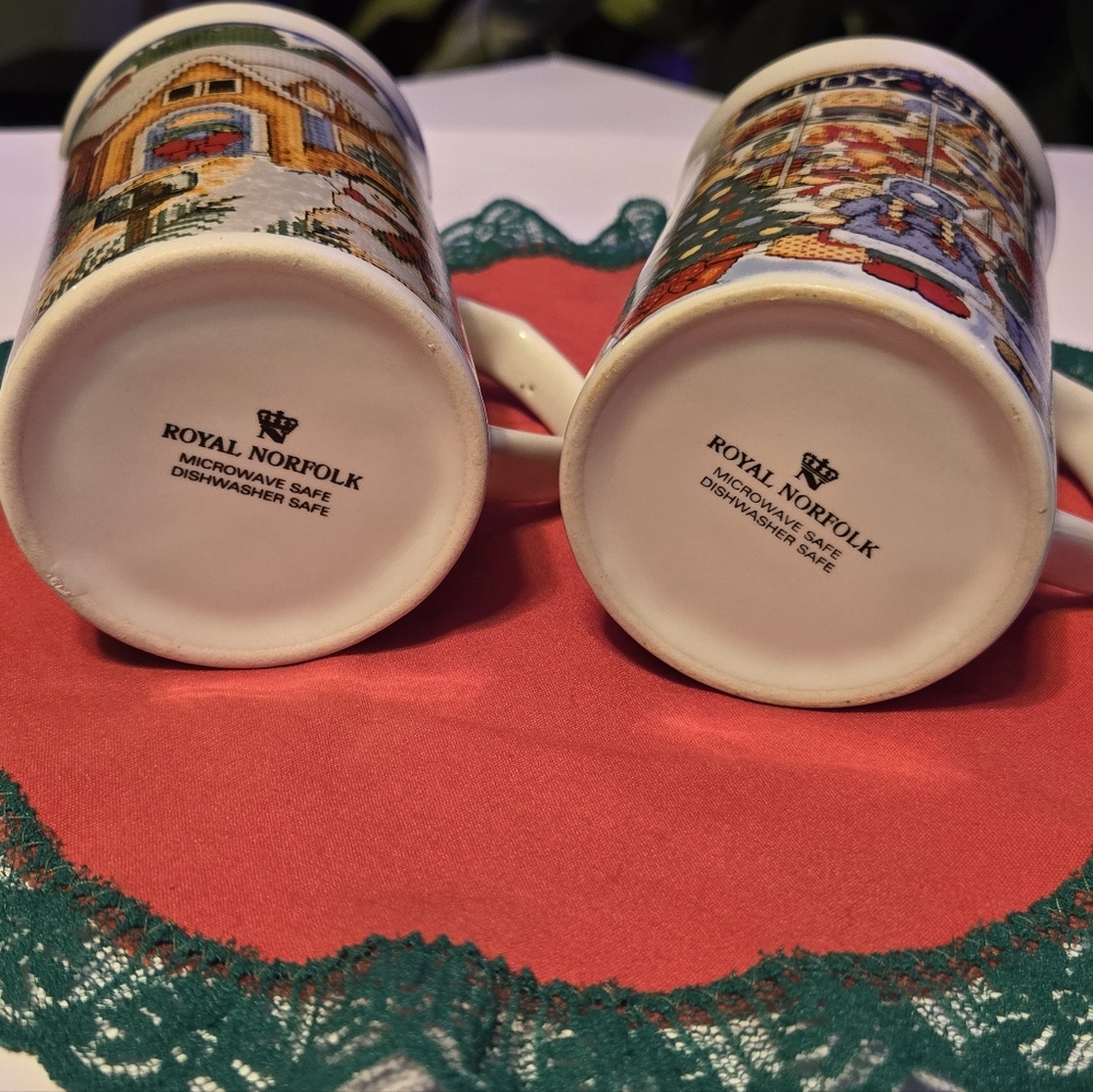 Festive Ceramic Mugs Set - Multicolor - Picture 2 of 6